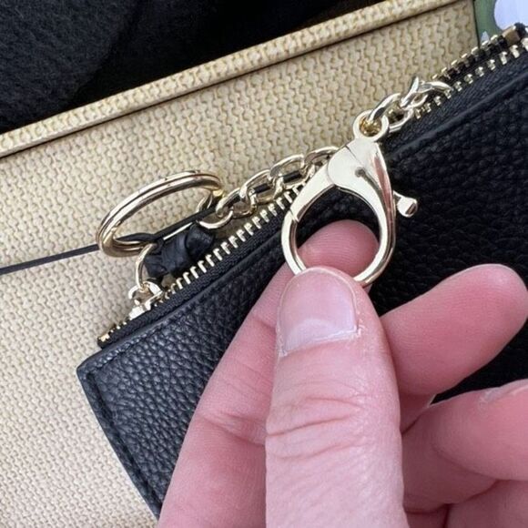 NWT Tommy Bahama Mini-Mighty Quilted Nylon Crossbody Card Wallet & knit headband - Picture 10 of 11